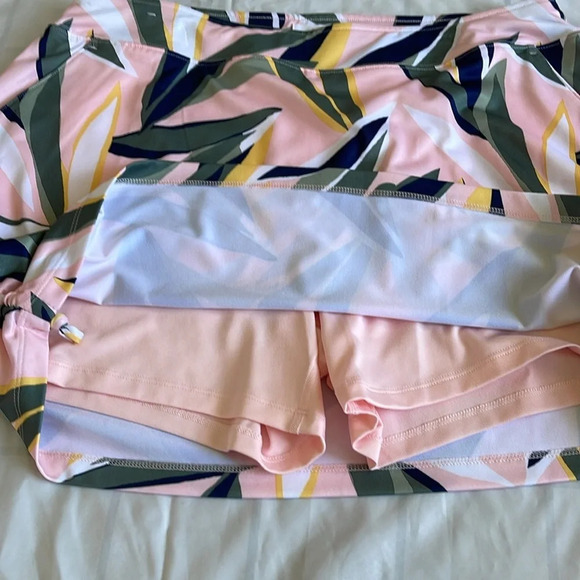 Lady Hagen Desert Getaway Retro Leaf Frosted Pink Skort Size Large - Picture 4 of 7